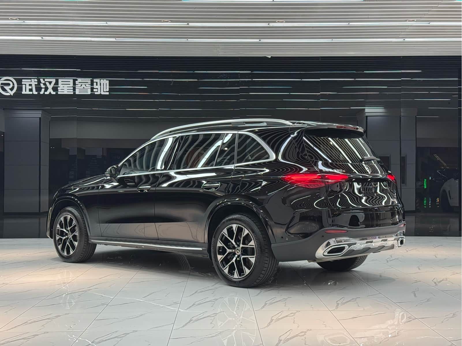  GLC