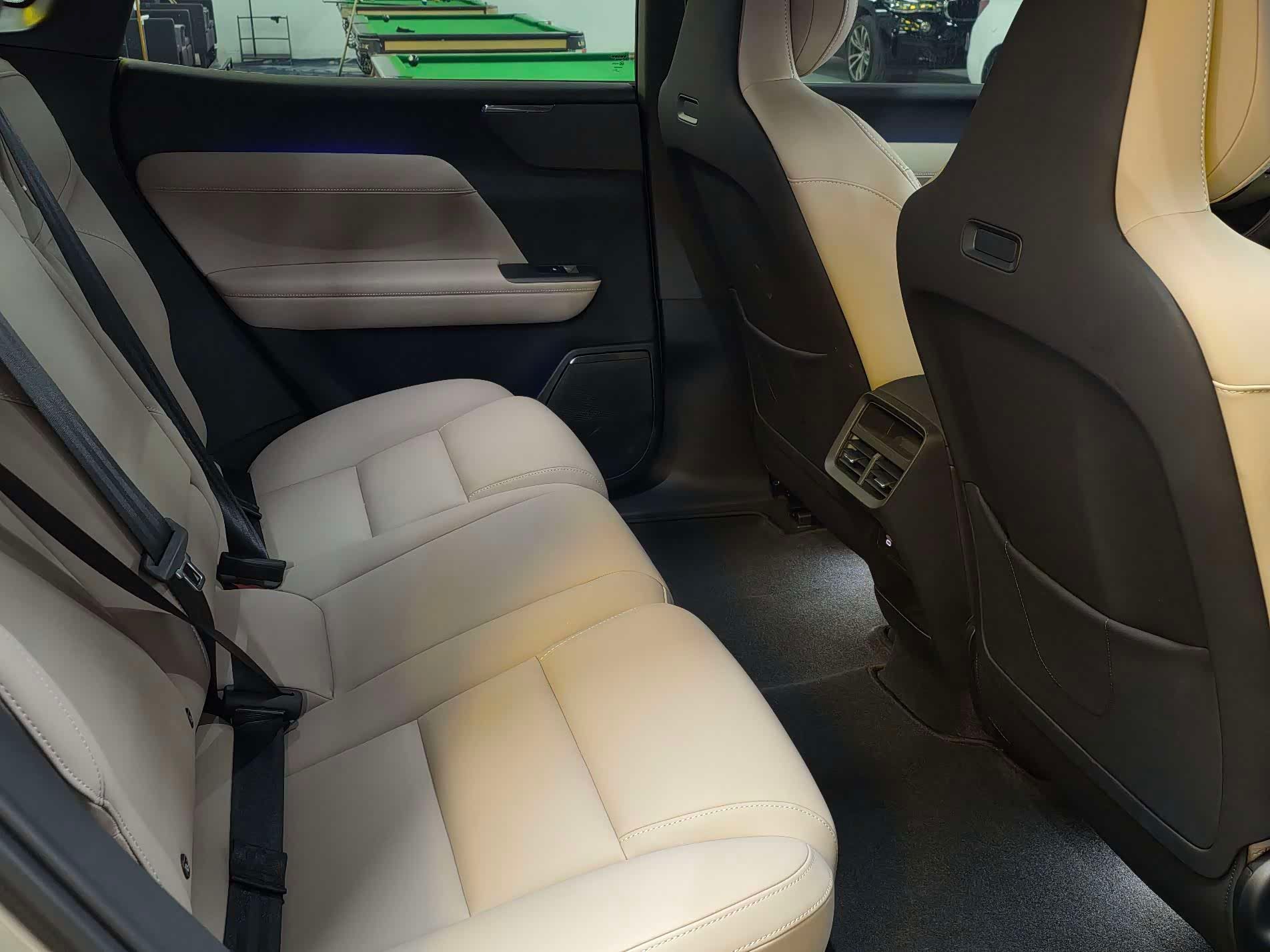  XC70