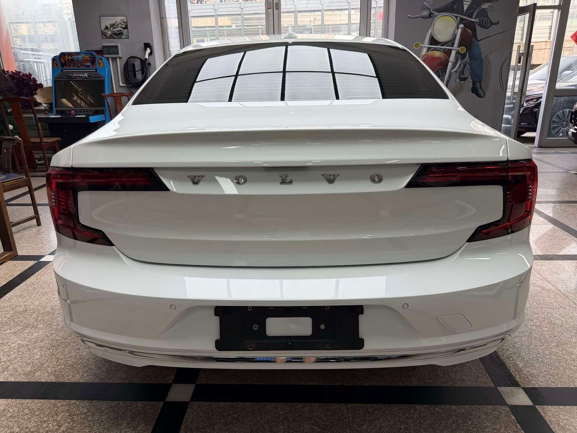  S90