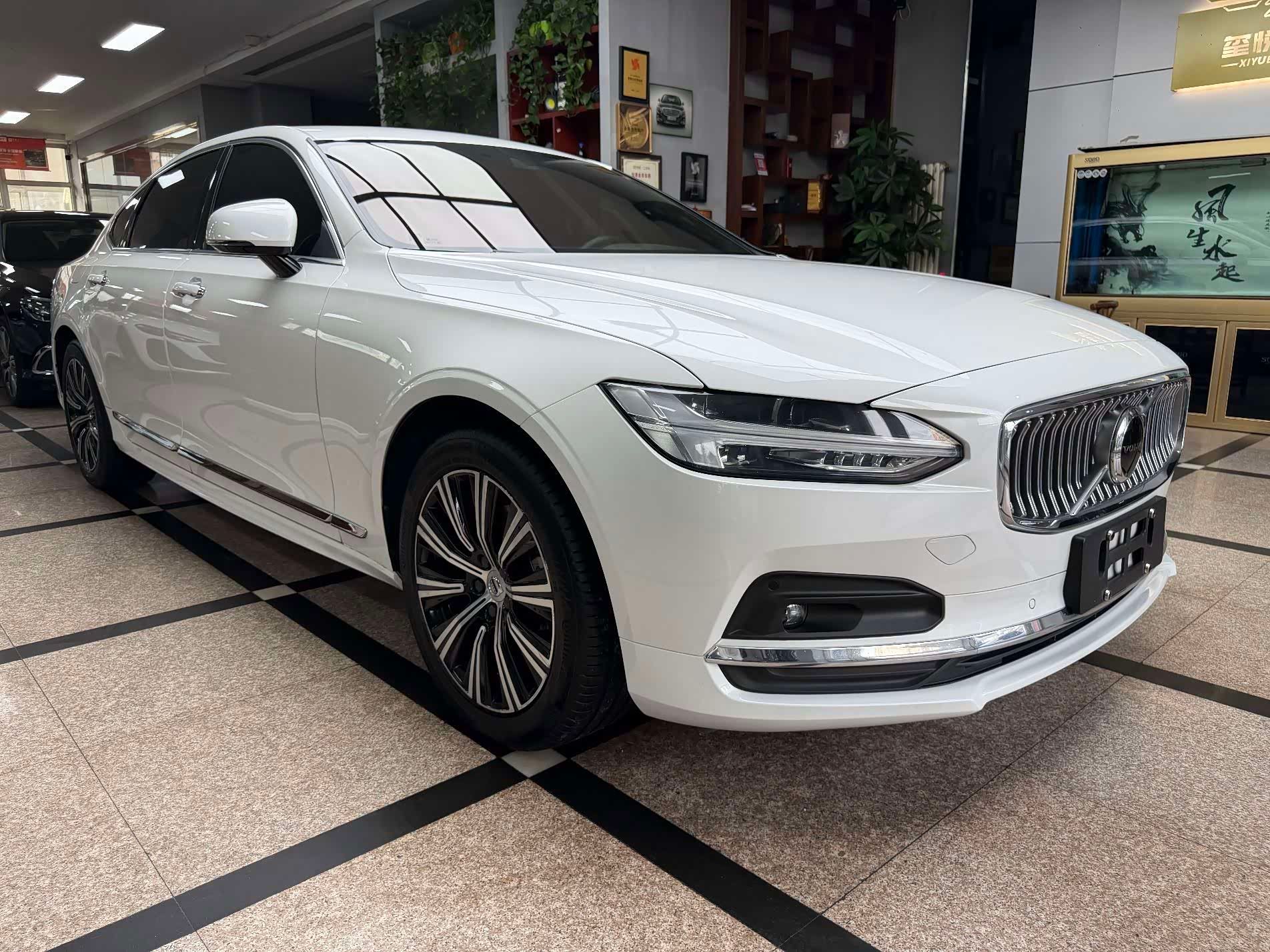  S90