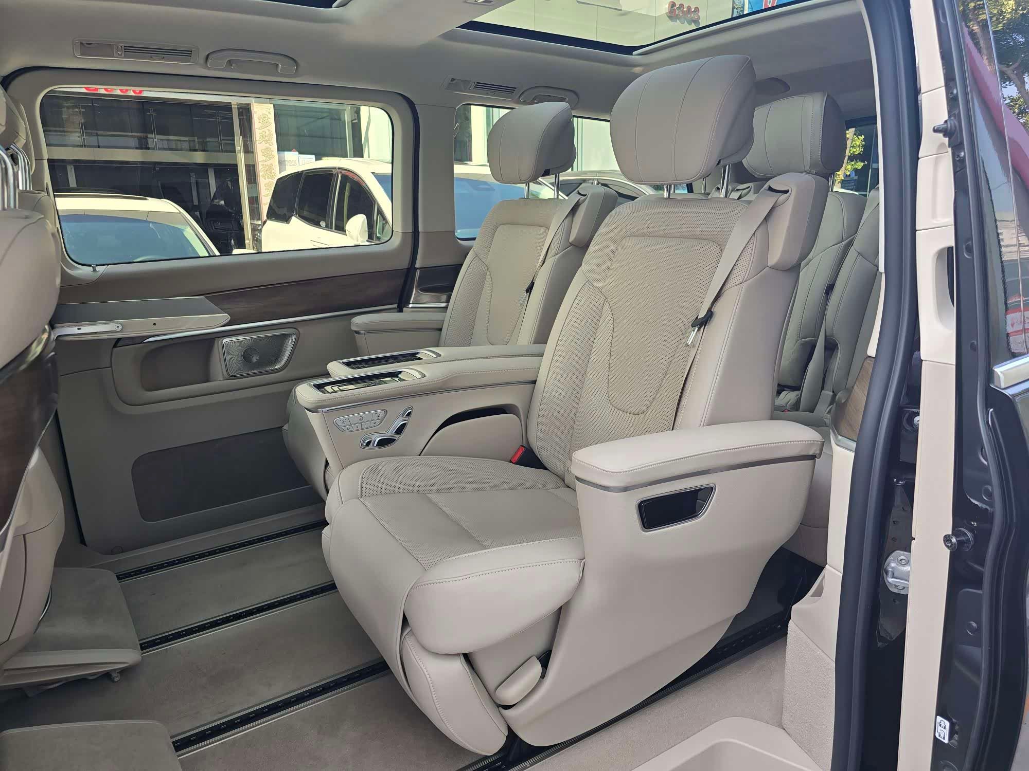  V-class