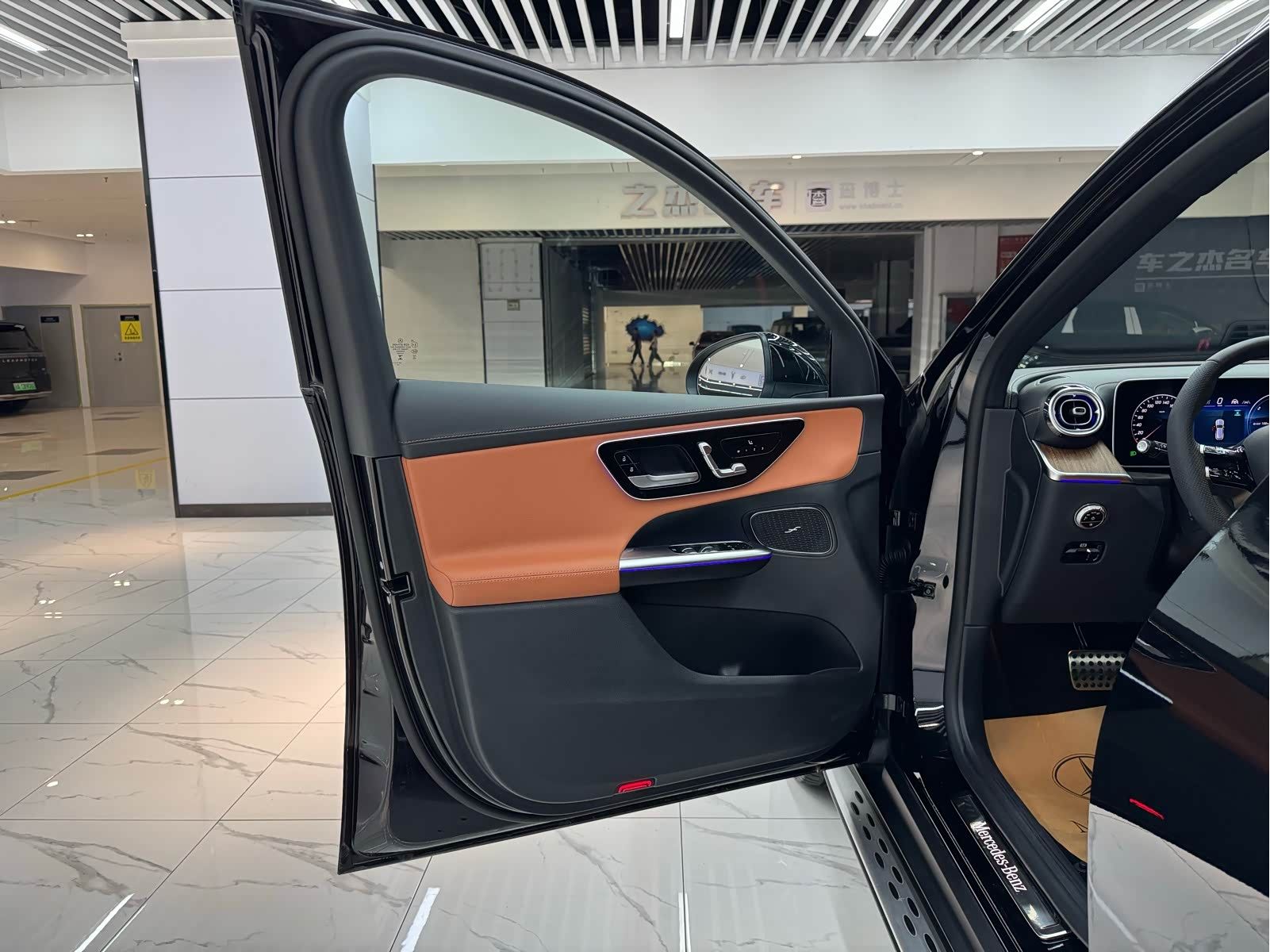  GLC