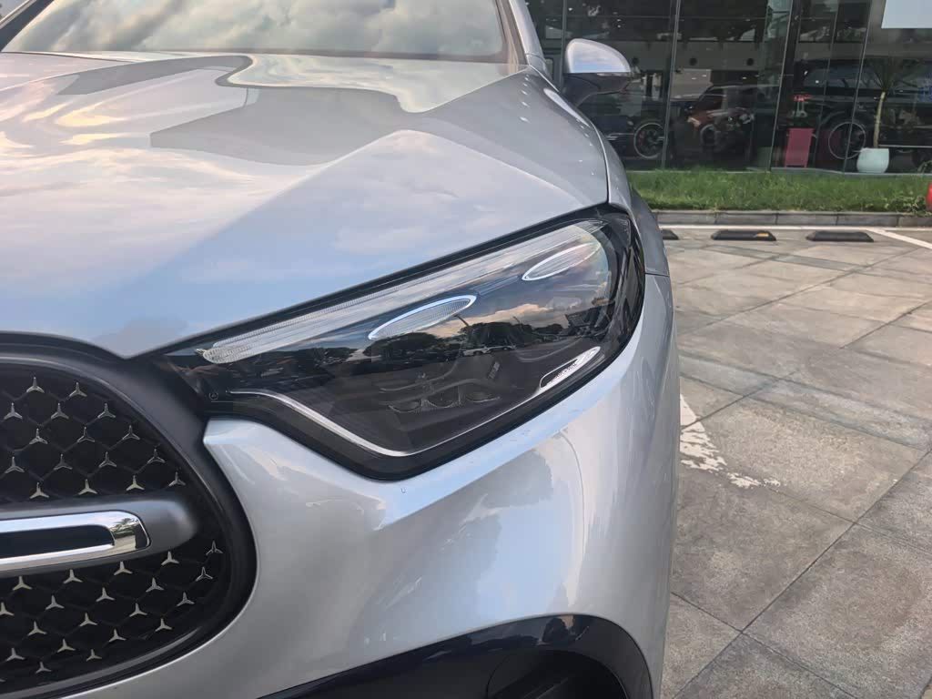 GLC