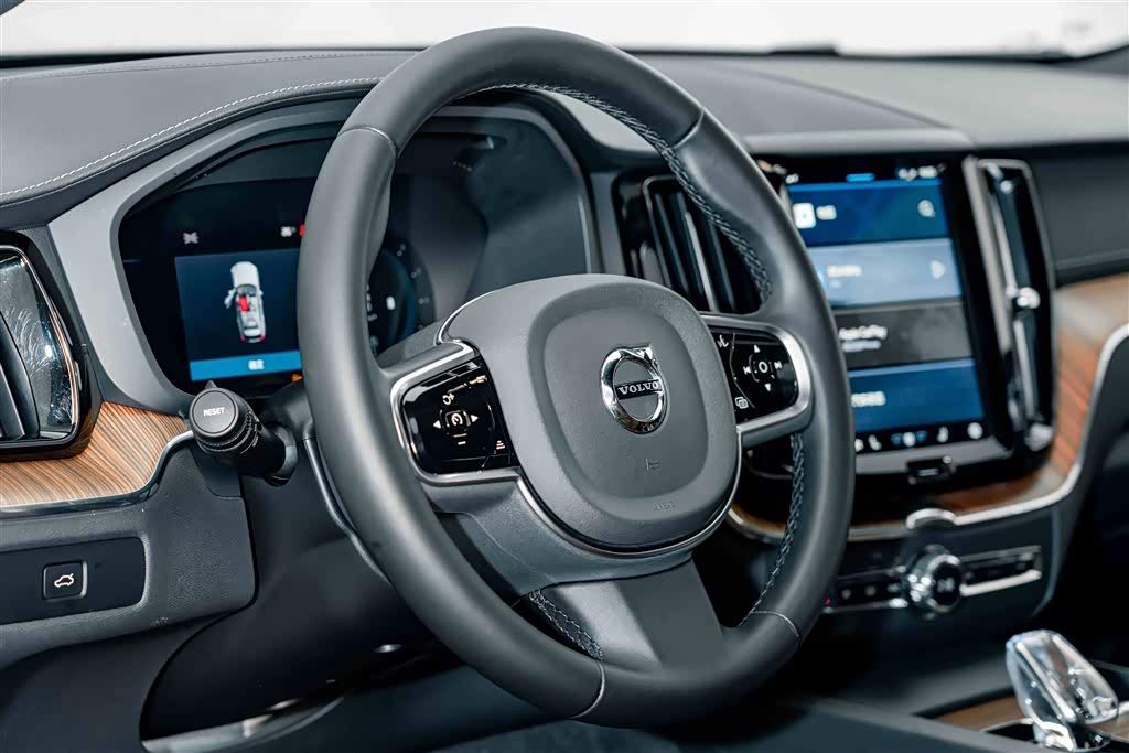  XC60