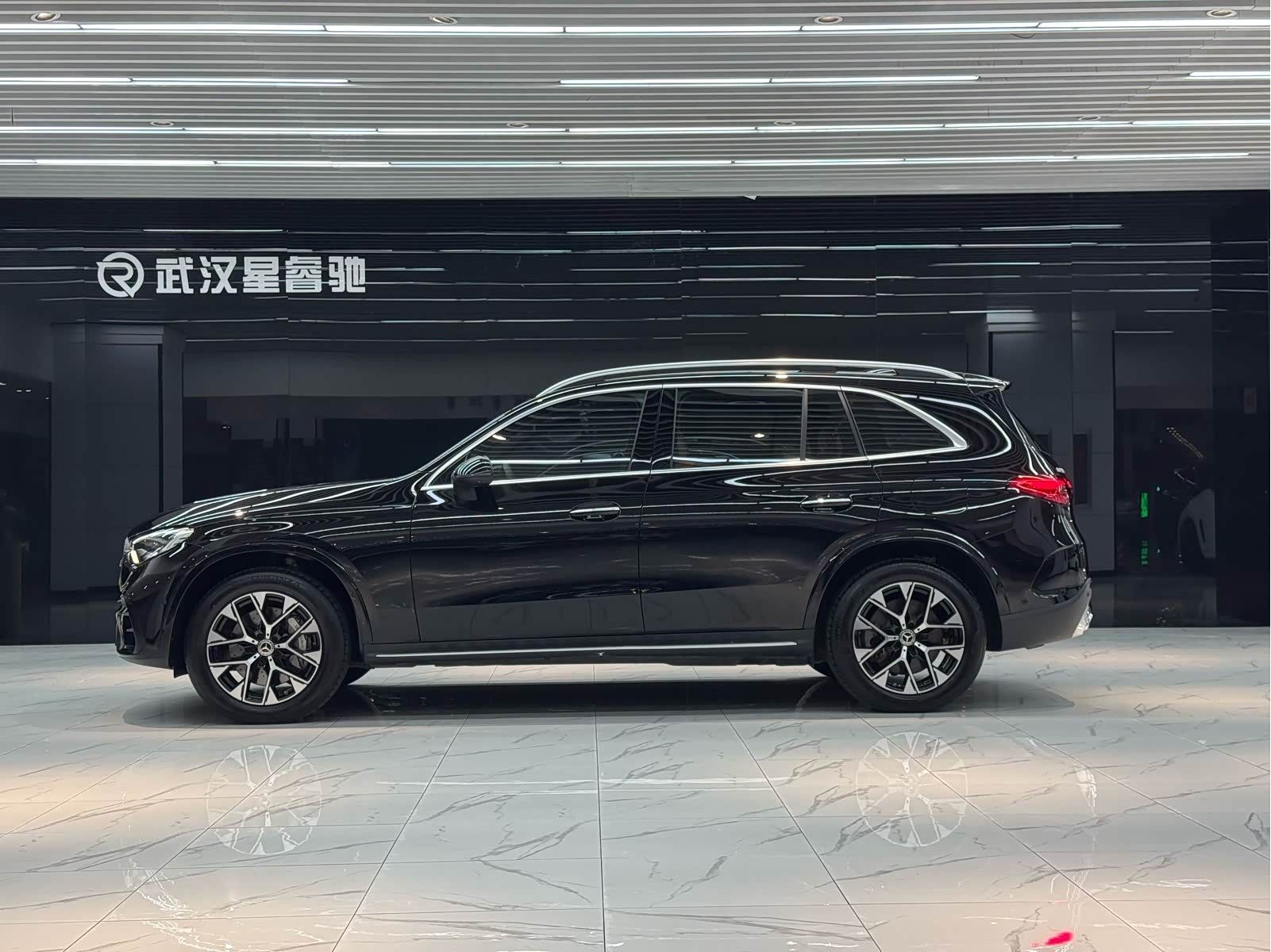  GLC