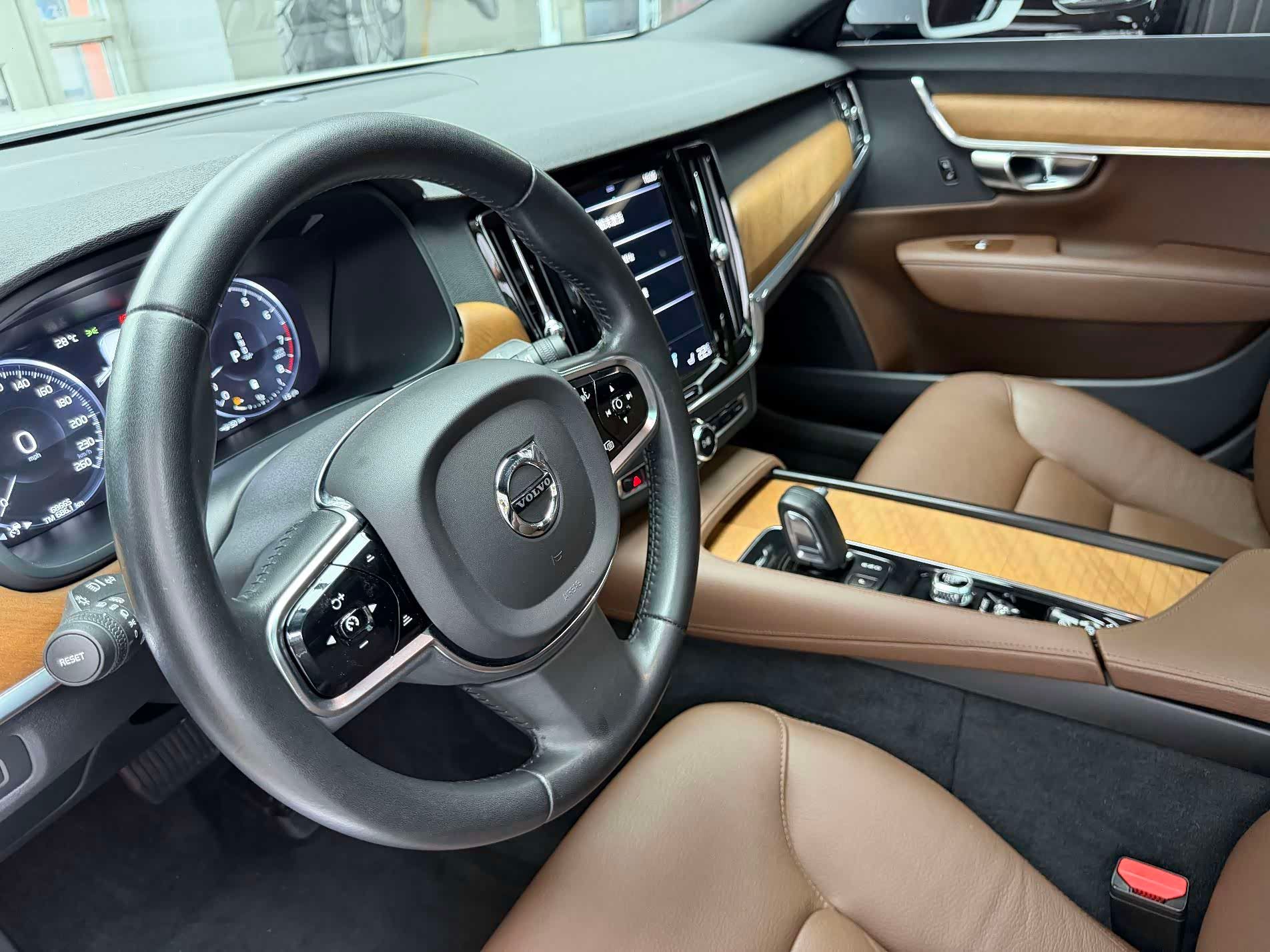  S90