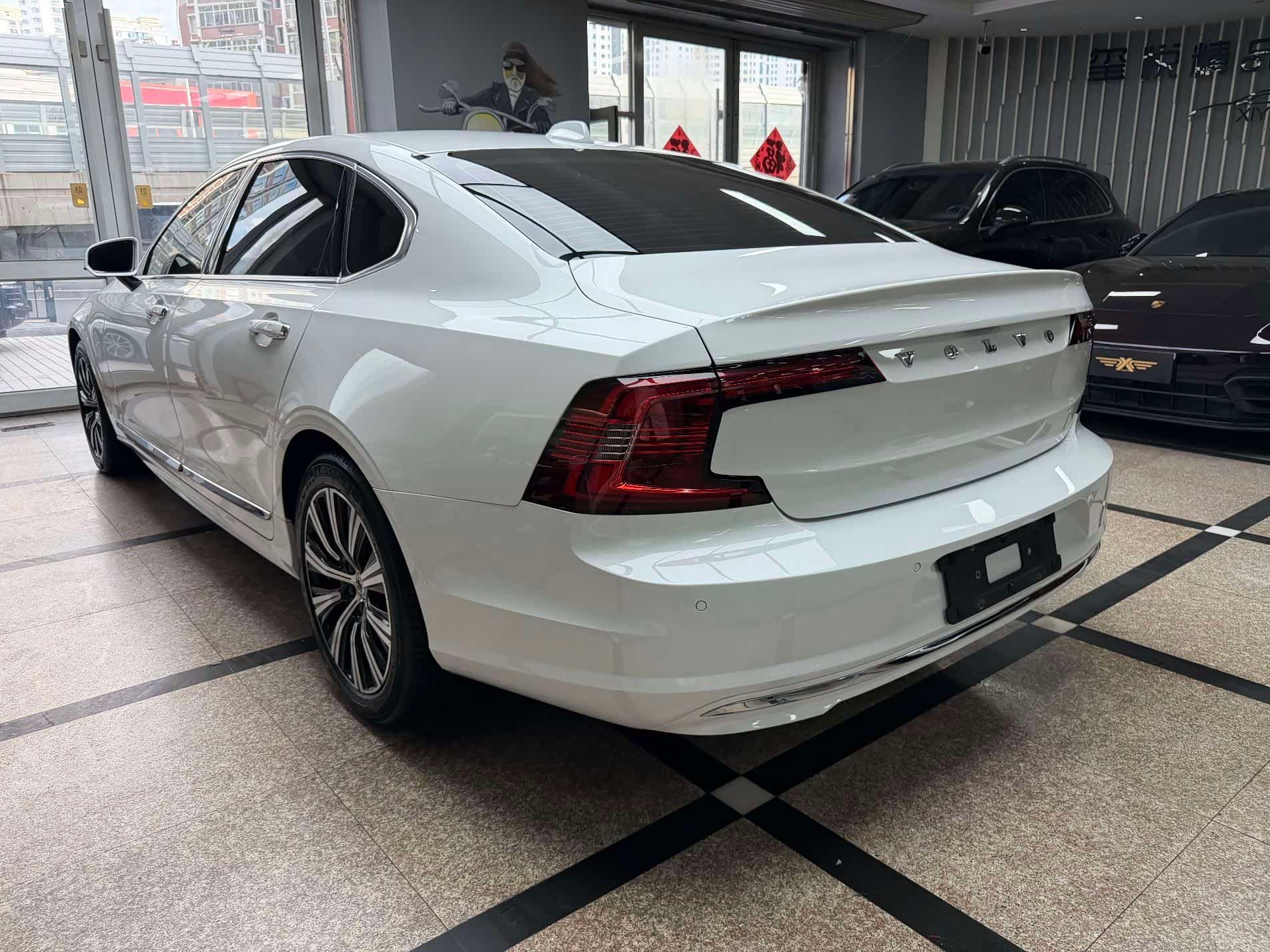  S90