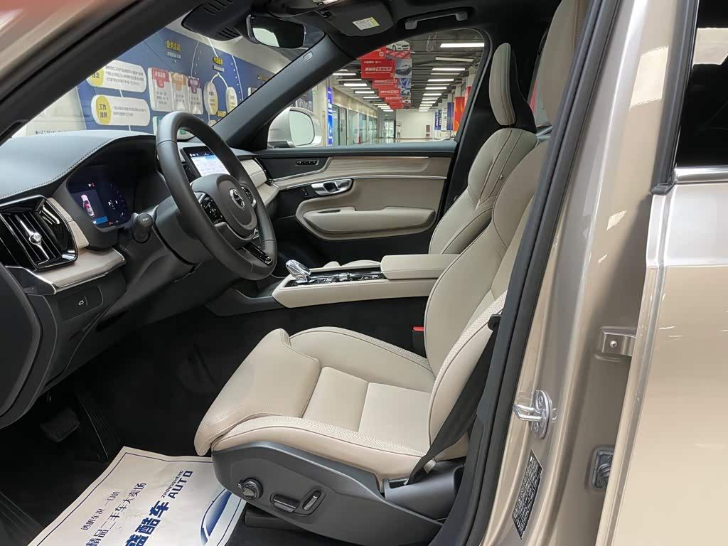  XC90