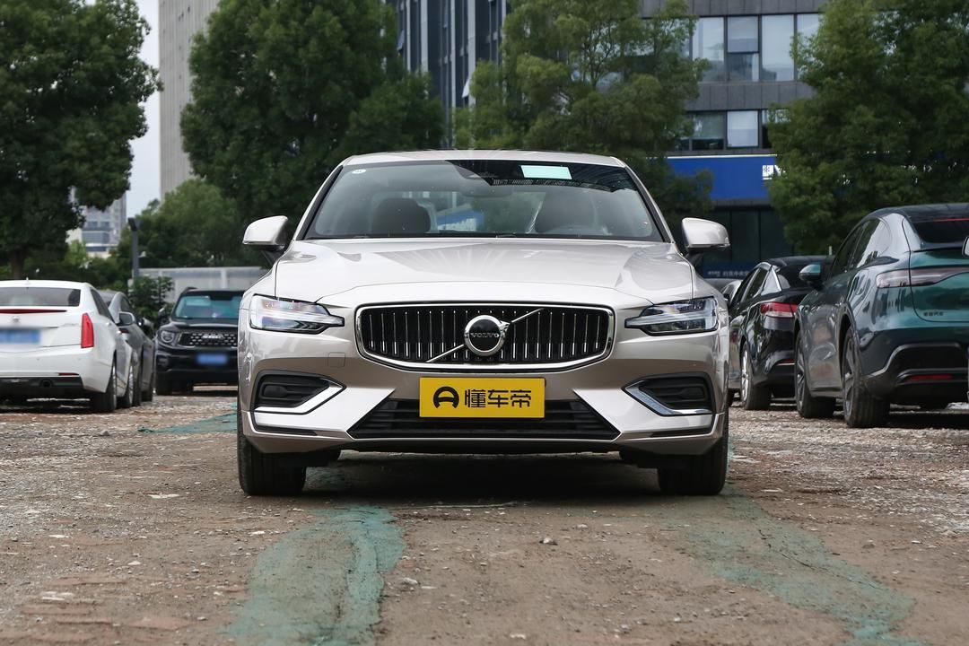  S60
