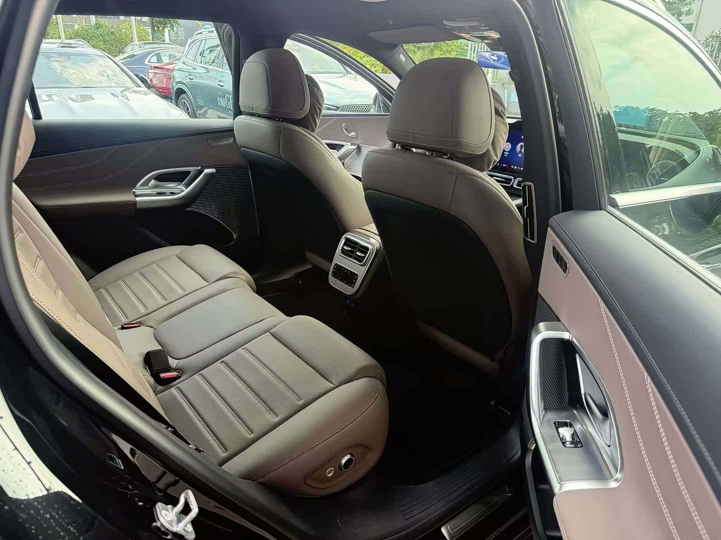  GLC