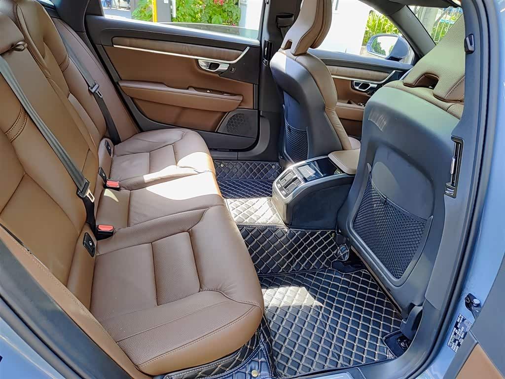  S90