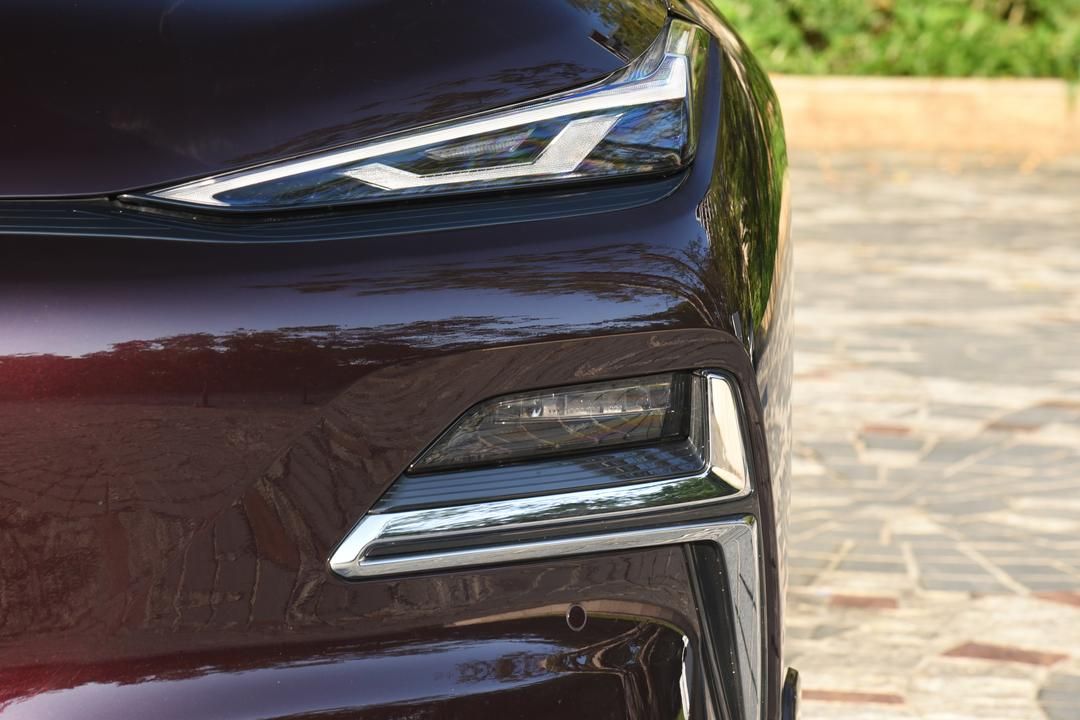  Galaxy Sparkle 8 PHEV