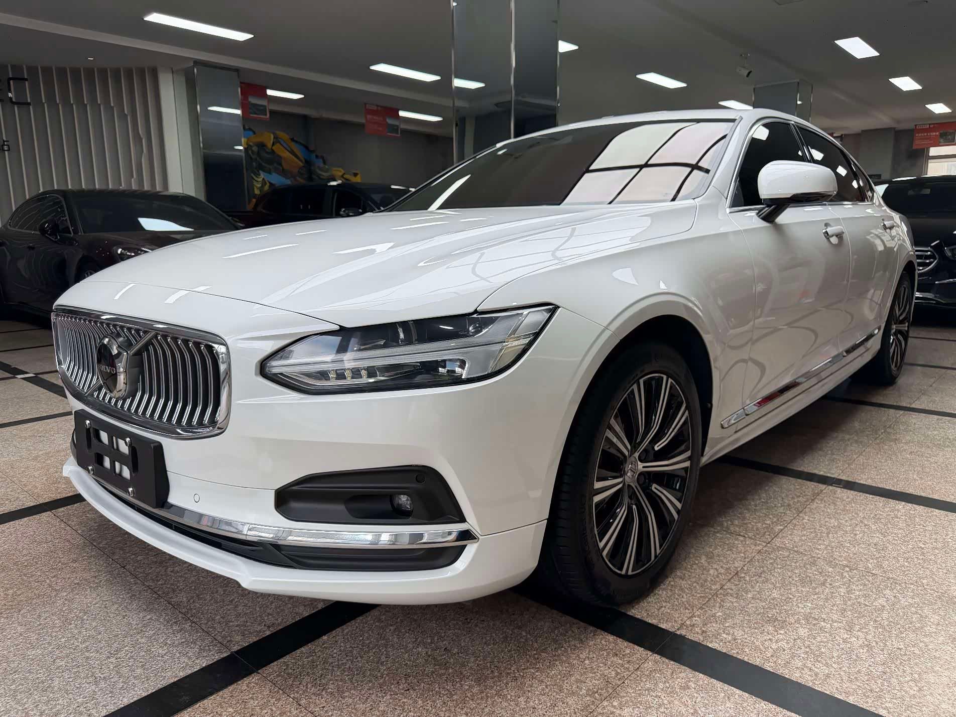  S90