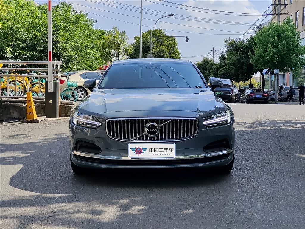  S90