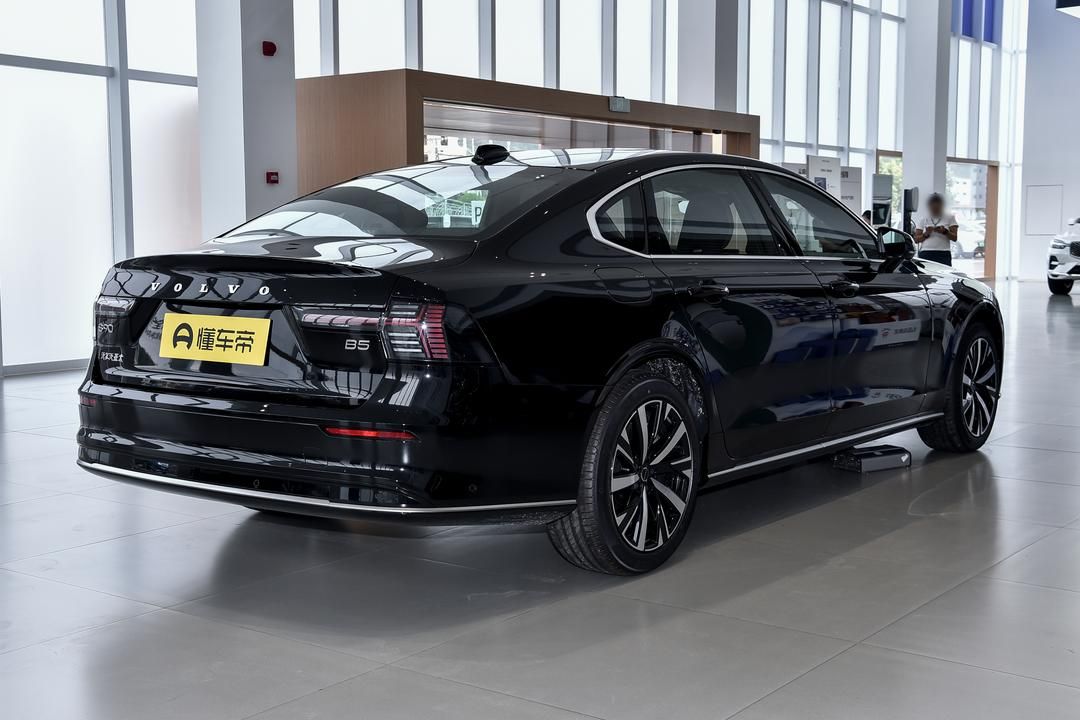 S90